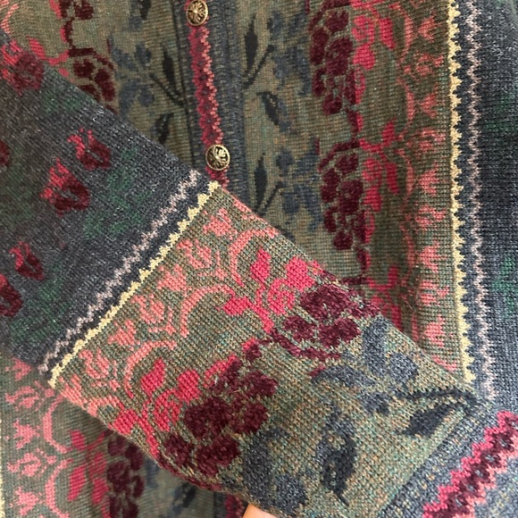 Floral Knit Cardigan Sweater - Picture 3 of 5